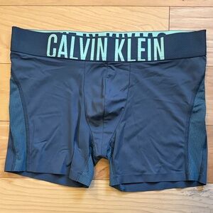 Calvin Klein intense power large mint and gray